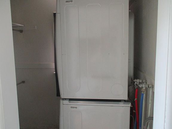 4th image of 308 E Sanson Ave