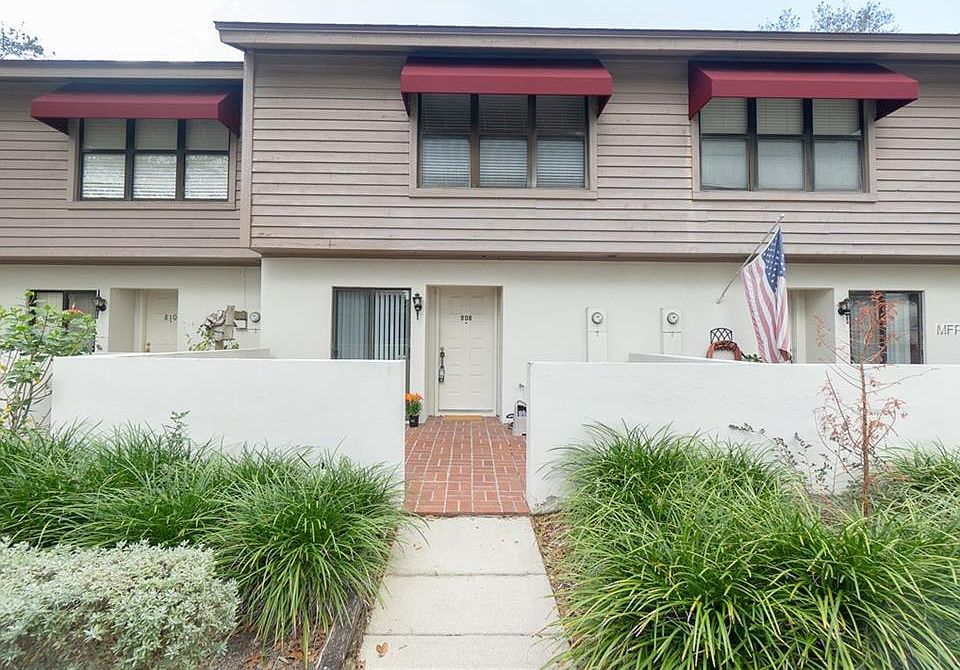 1st image of 808 Oak Park Pl