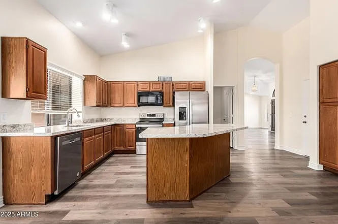 1517 W Islandia Dr — Photo 5