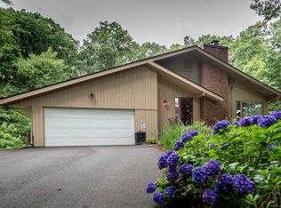 11 Green Hills Dr, Bolton, CT 06043