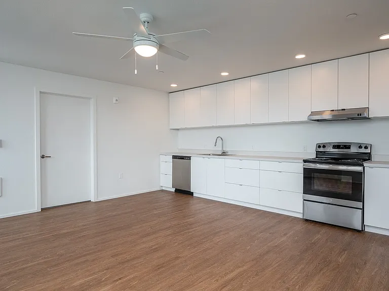 Rockwood Village Apartments — Photo 62
