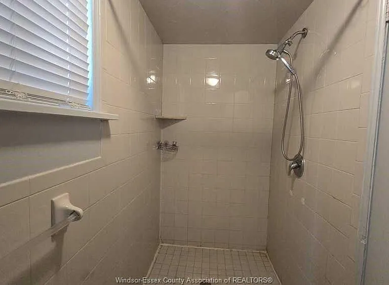 805 Giles Blvd E #LOWER — Photo 6