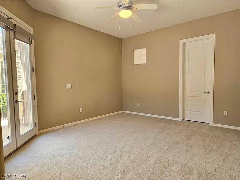 2139 Twin Falls Dr — Photo 37