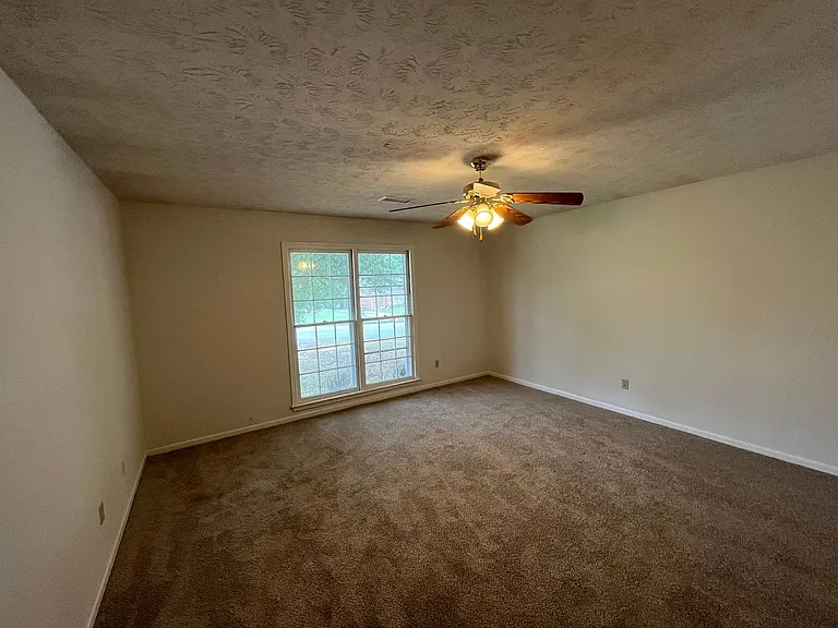 3911 Curry St — Photo 21