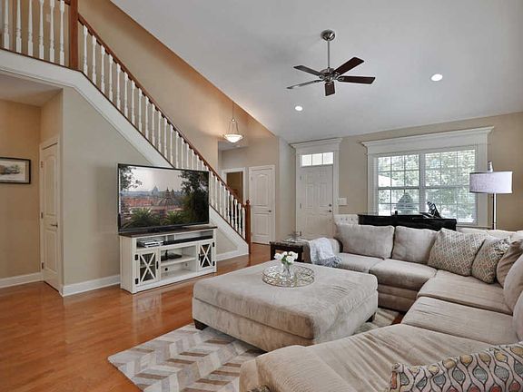 5th image of 5447 Langwell Dr