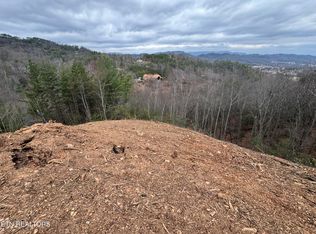 Hikers Path Ln, Sevierville, TN 37862