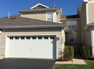 1530 W Remington Ln, Round Lake, IL 60073