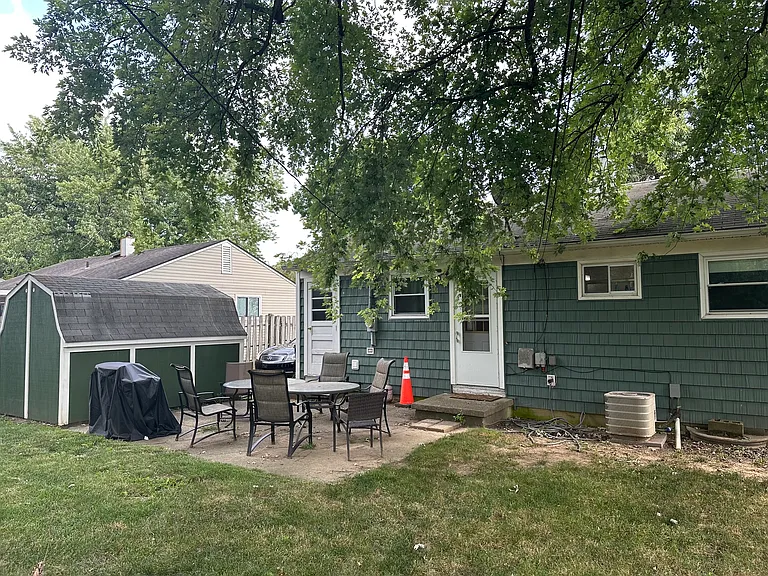 5313 Ferngrove Dr — Photo 3