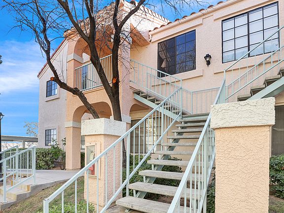2nd image of 4815 S Torrey Pines Dr Unit 202