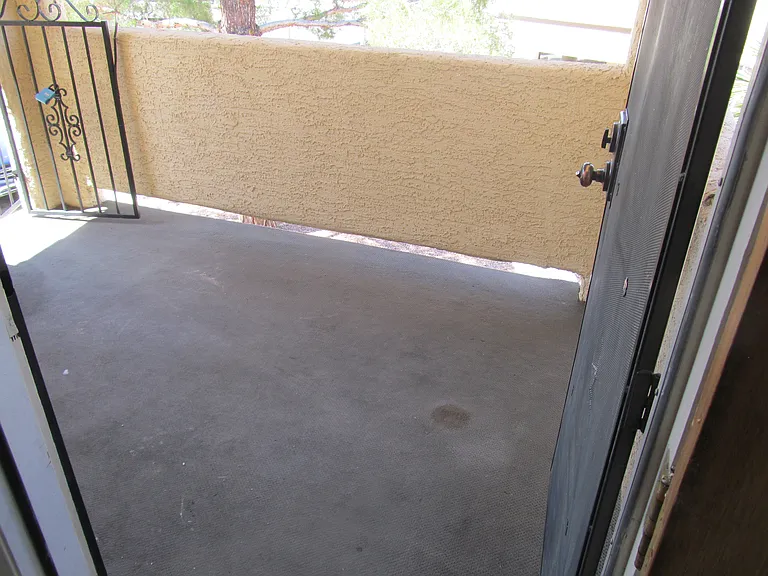 1113 N Buffalo Dr #201 — Photo 4