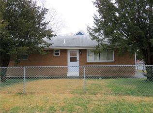 1231 Division Ave, Crescent, PA 15046