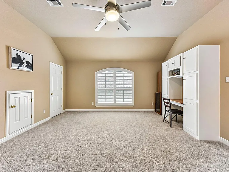 10216 Anahuac Trl — Photo 18