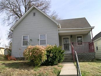 1st image of 922 N 10th St