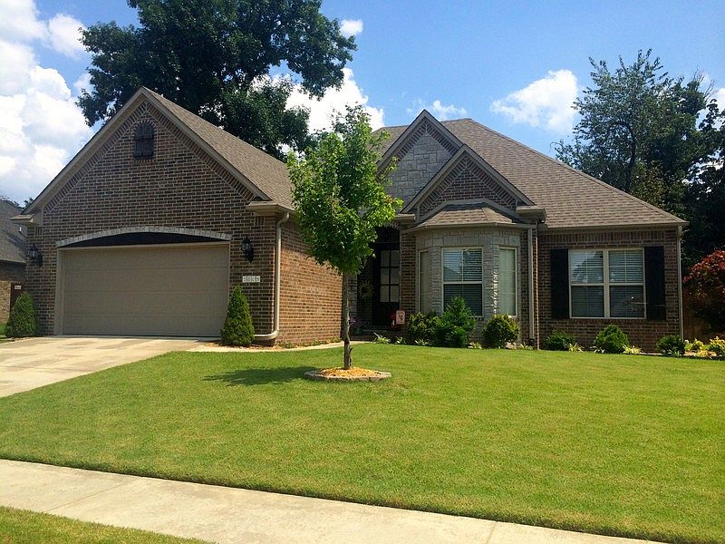 1st image of 3605 W Providence Dr