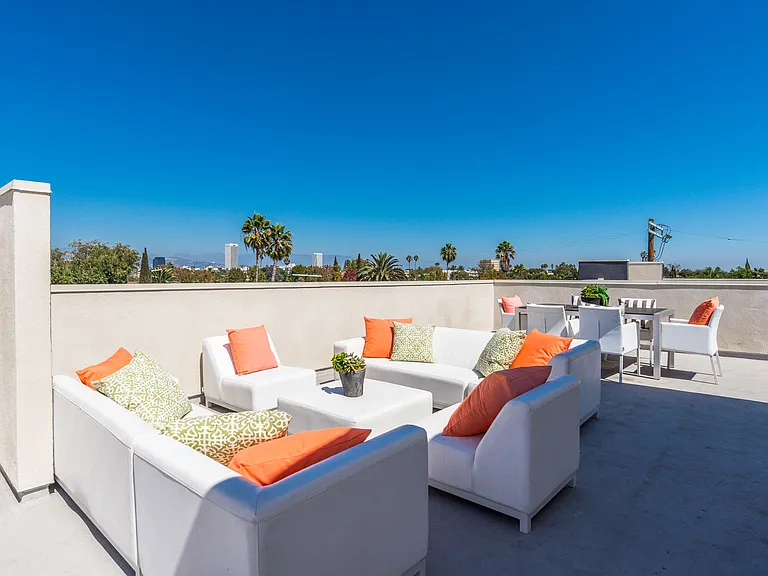 6072 Pickford St — Photo 21