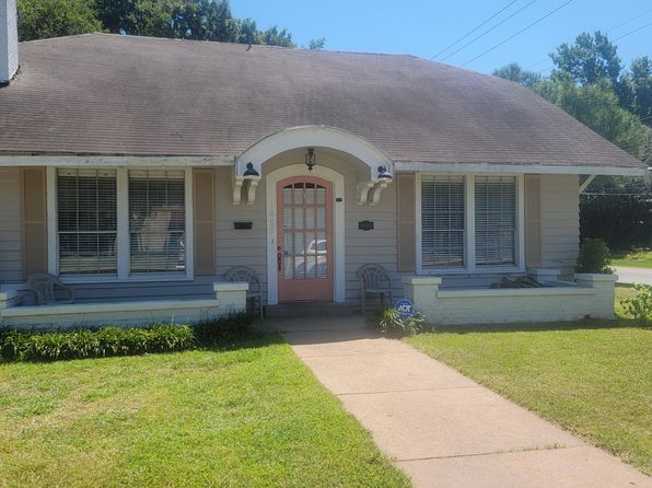 1002 Park Ave