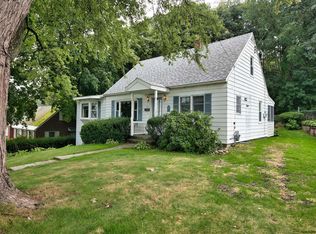 101 Overlook Ave, Latham, NY 12110