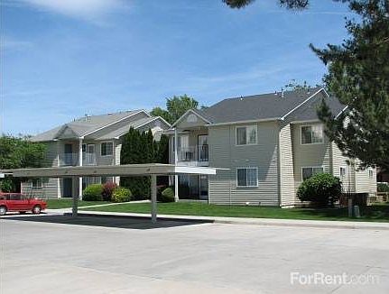 2nd image of 145 N 18 E APT K43