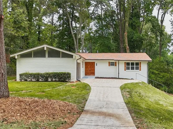 4376 Riverwood Cir, Decatur, GA 30035