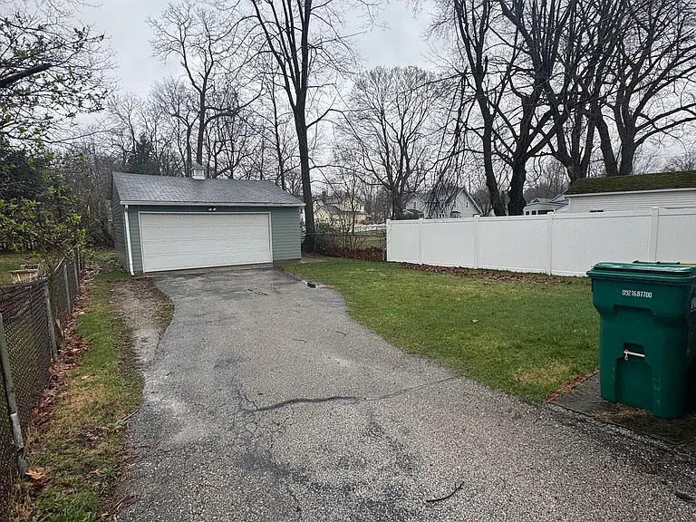 8506 Nowlen St — Photo 26