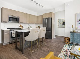 733 W Madison St #3311, Chicago, IL 60661