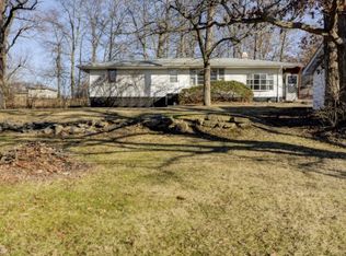 3374 Sand Creek Rd, Decatur, IL 62521