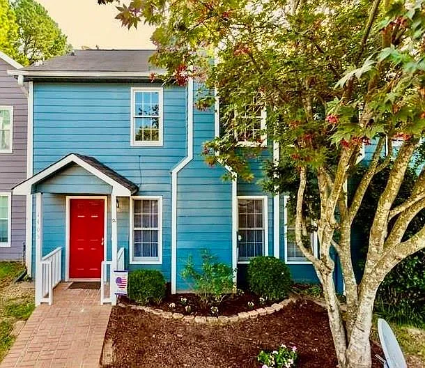 2 bed, 2.5 bath, 1120 sqft, $1,800 — Photo 1