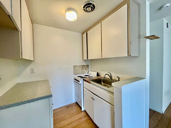 4th image of 5320 Martin Luther King Jr Way S APT 106