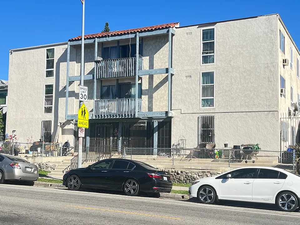 2614 Griffin Ave #18