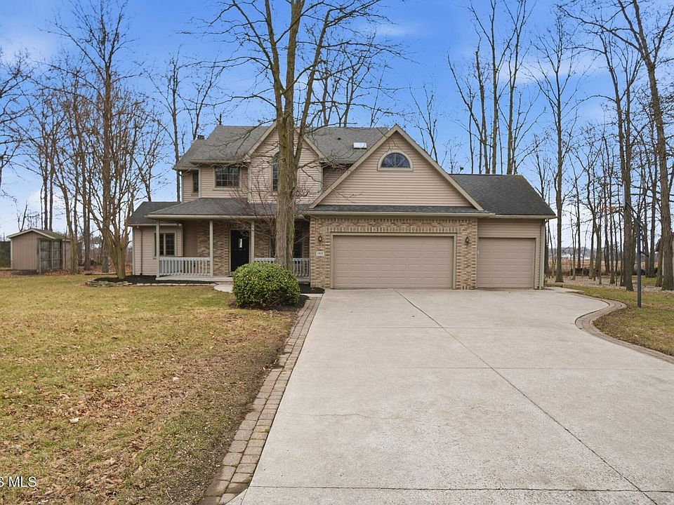 1st image of 3815 Forest Trail Dr