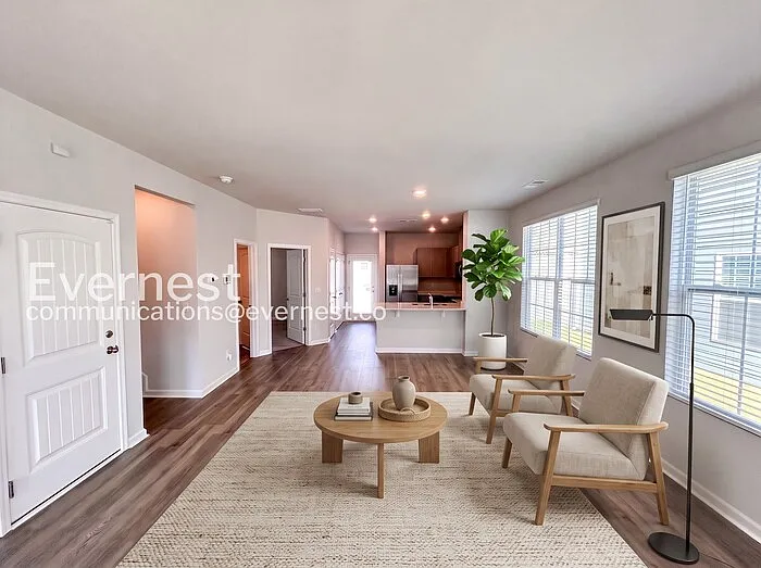 4 bed, 3.0 bath, 2064 sqft, $2,145 — Photo 4