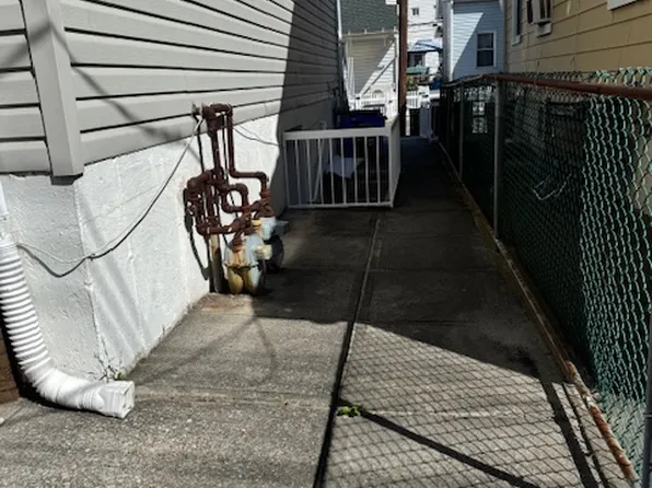 103 Aster Court image 5 of 8