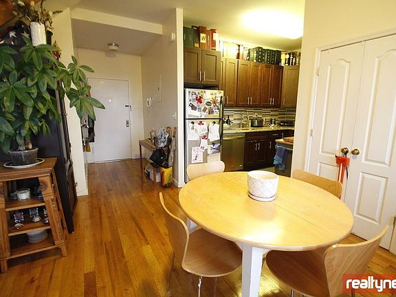 2nd image of 259 15th St Ph 4