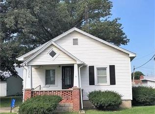 305 Holman St, Saint Peter, IL 62880