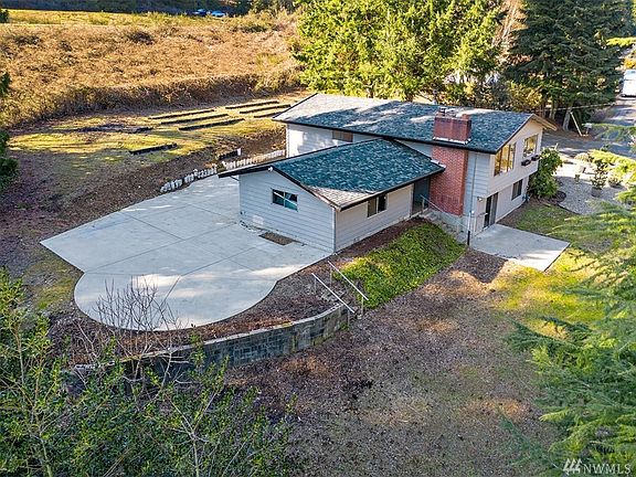 3rd image of 4549 NW Braemar Dr