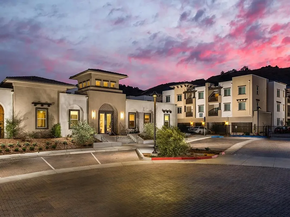 Solaire apartments community photo