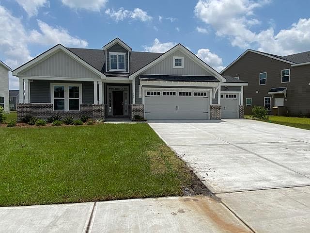 1st image of 109 Como Dr