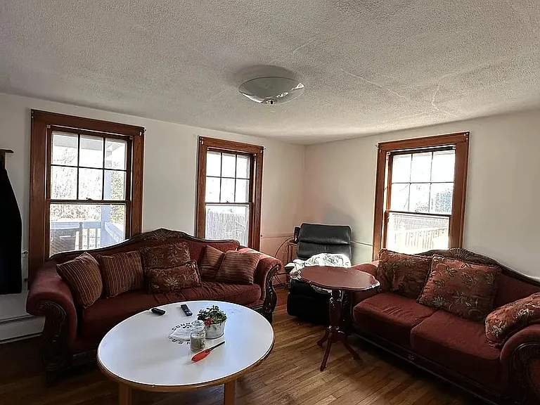 871 Main St — Photo 5