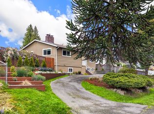 11043 18th Ave SW, Seattle, WA 98146