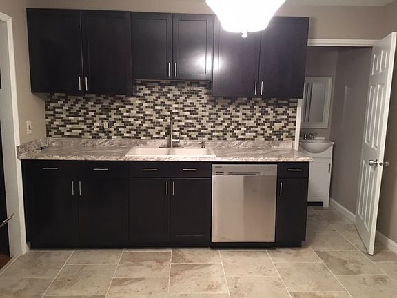 3rd image of 203 Camillus Dr