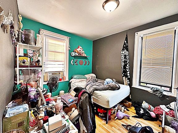 3rd image of 8630 23rd Ave #4B
