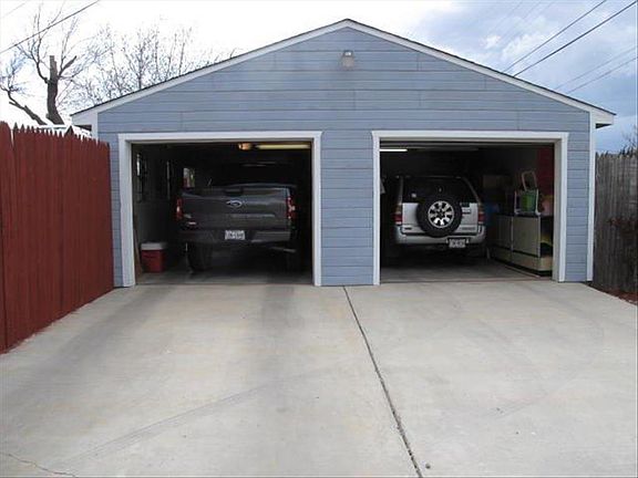 4th image of 1323 SE 12th Ave
