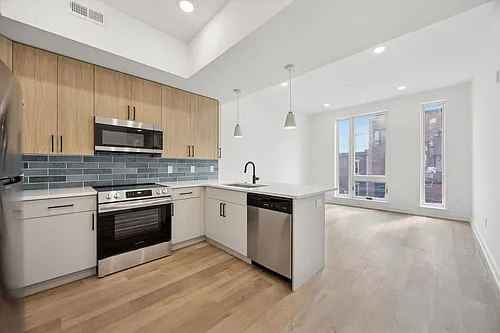 2020 Frankford Ave #306 Photo 1 2020 Frankford Ave #306 Photo 1