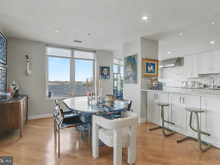 100 Harborview Dr #1001 — Photo 15