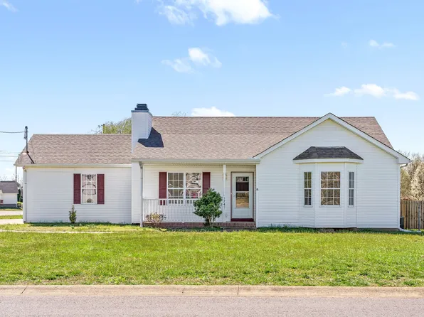 3749 Hannah Elizabeth Ct, Clarksville, TN 37042