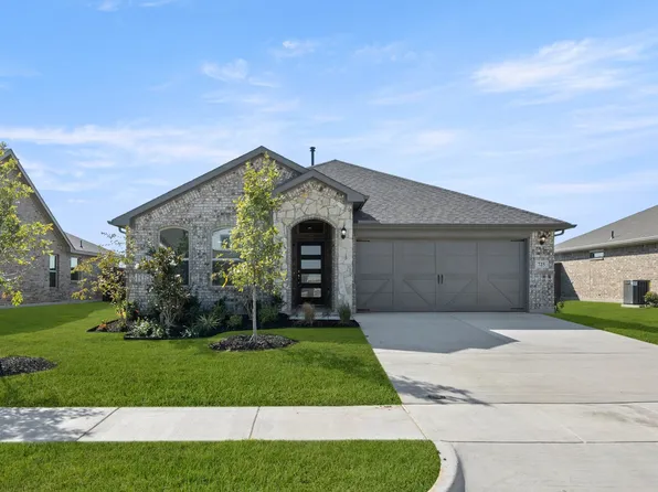 725 Scarlet Sage Dr, Waxahachie, TX 75165