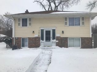 1470 Dale St N, Saint Paul, MN 55117