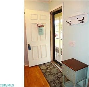 4th image of 7660 Foxboro Ln