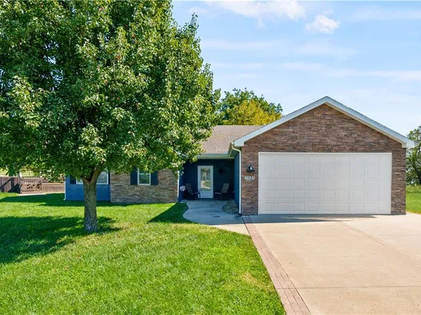 3025 N 157th St, Basehor, KS 66007