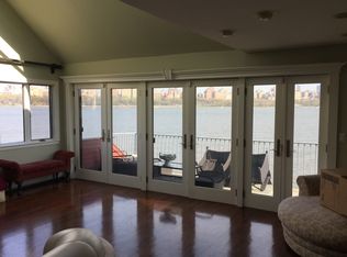 4B Cove Ln N, North Bergen, NJ 07047